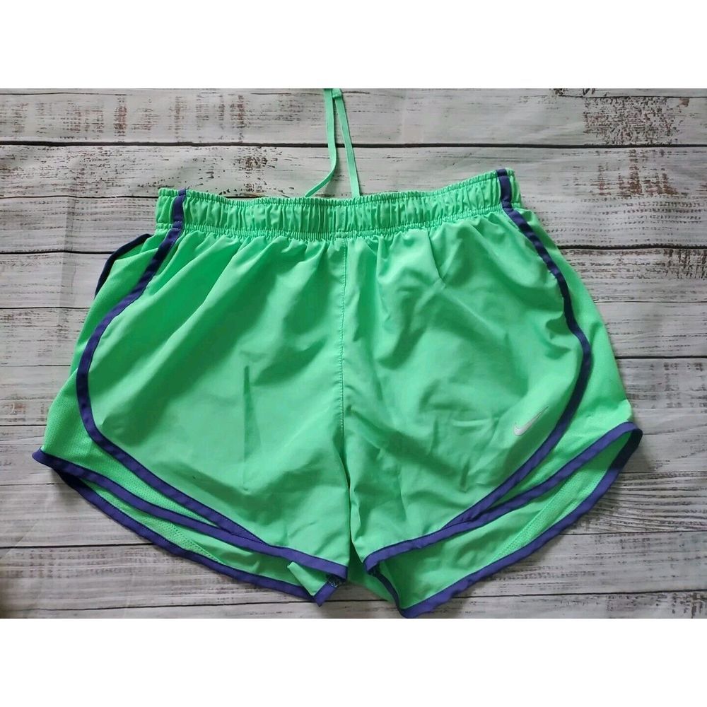 Womens Medium Nike Dri Fit 3" Shorts With Liner
